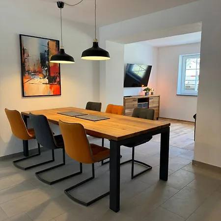 Grosszuegige Ferienwohnung Nahe Biberach & Laupheim Bis Zu 7 Gaeste דירה *
